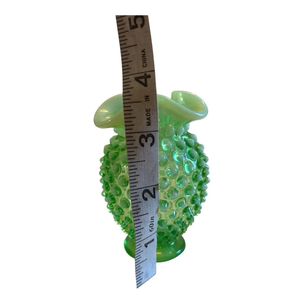 VINTAGE FENTON GREEN URANIUM HOBNAIL VASE 3 1/2